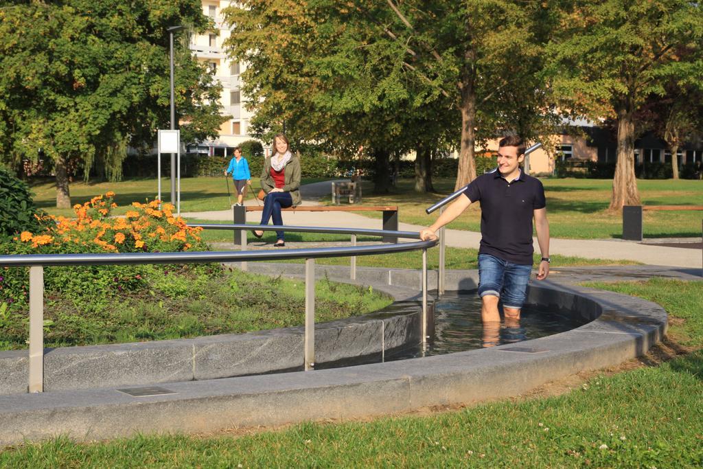 Hotel-Restaurant Birkenhof บาด โซเดน-ซาลมึนสเตอร์ ภายนอก รูปภาพ