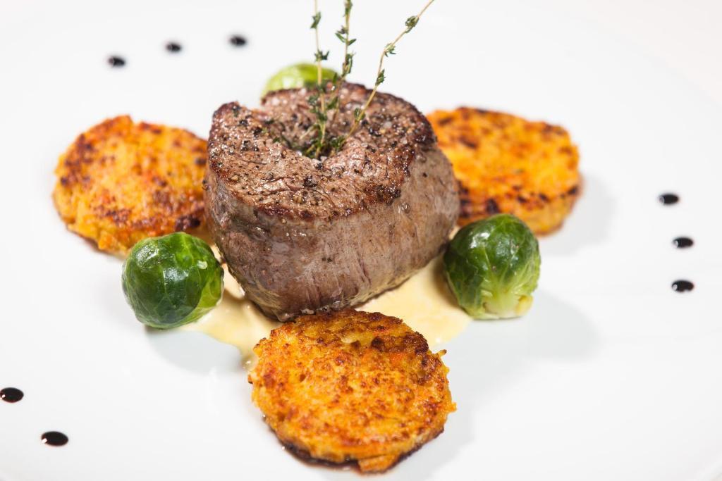 Hotel-Restaurant Birkenhof บาด โซเดน-ซาลมึนสเตอร์ ภายนอก รูปภาพ